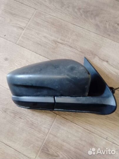 Зеркало правое на ладу гранту