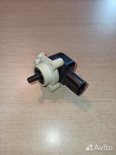 Датчик уровня фар Lexus LX