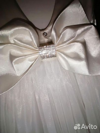 Платье для девочки бу