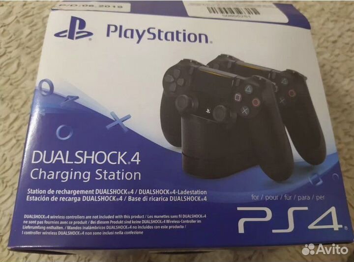 Зарядная станция DualShock 4 на два геймпада