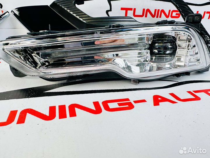 Противотуманные фары Ford Mondeo 5 R8908