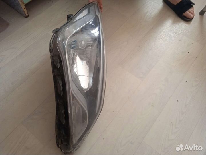 Hyundai solaris фара требует небольшой заплавки