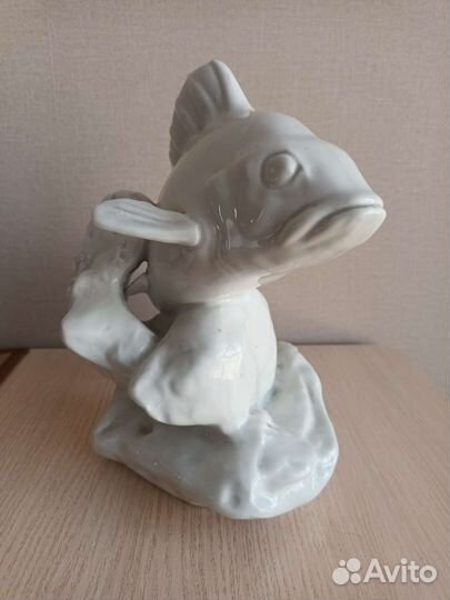 Фарфоровая статуэтка «Рыба окунь», дфз