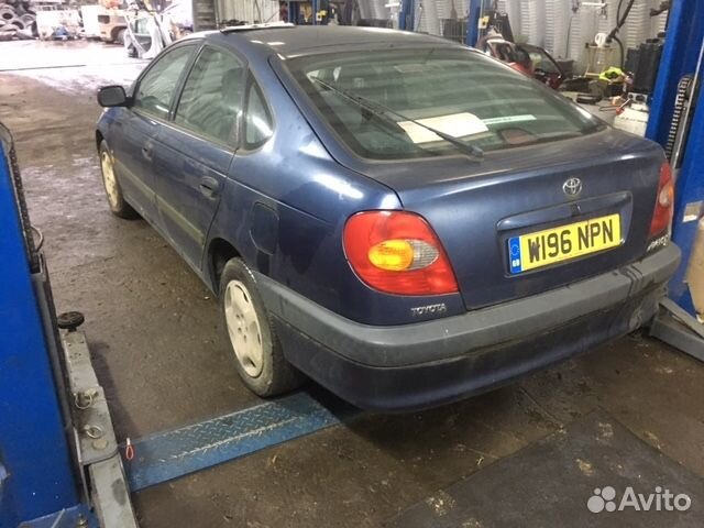 Разбор на запчасти Toyota Avensis 1