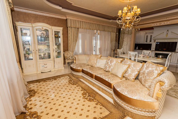 Дом 340 м² на участке 50 сот.