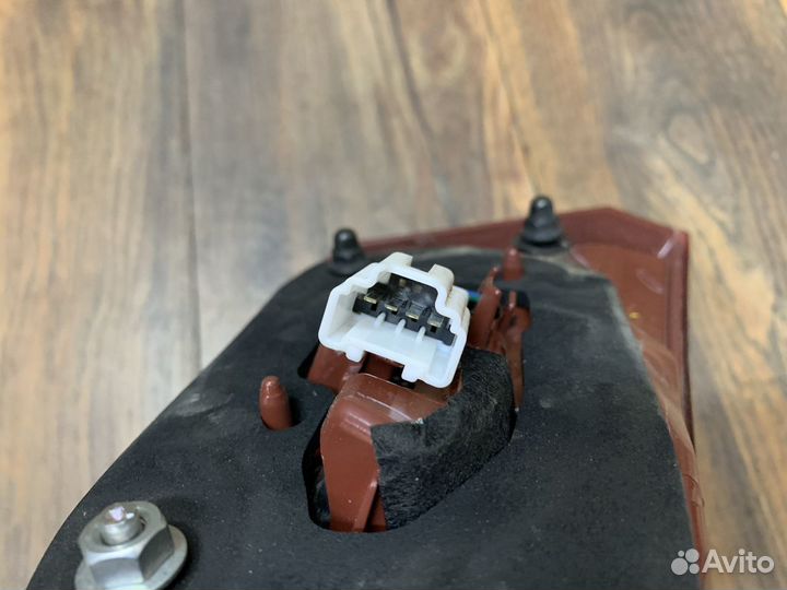 Infiniti Q50 (V37) Фонарь задний внутренний правый