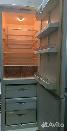Холодильник Атлант' бу двухкамерный