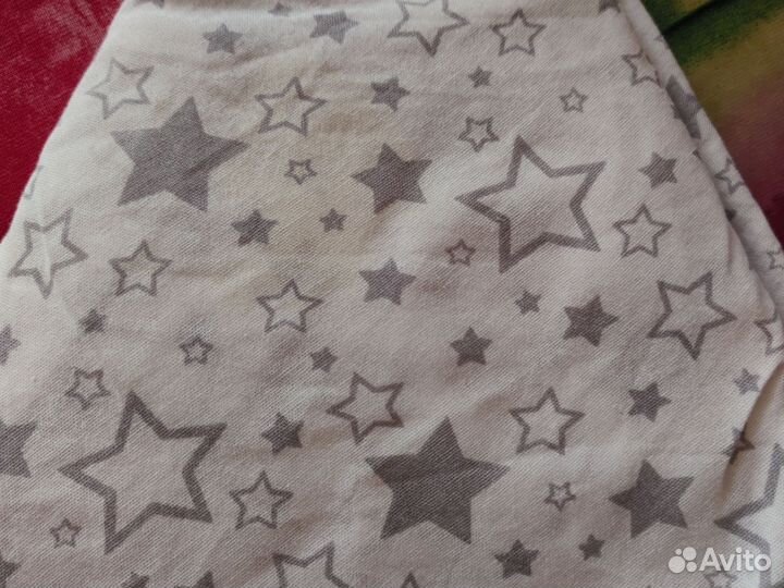 Простынь на резинке на круглую кроватку