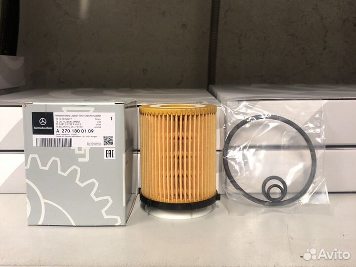 Масляный фильтр Mercedes-Benz A2701800109