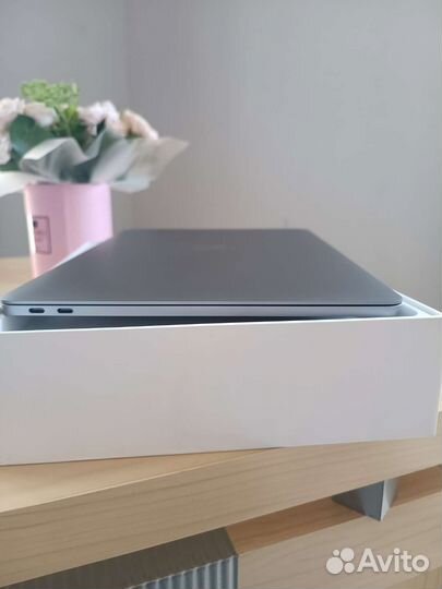 Macbook pro 13 2017 128gb