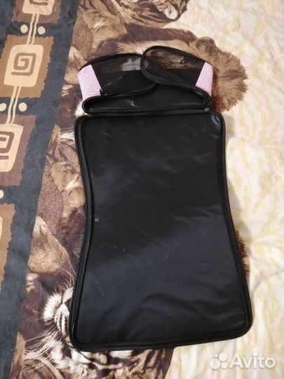 Переноска для кошек и мелких собак