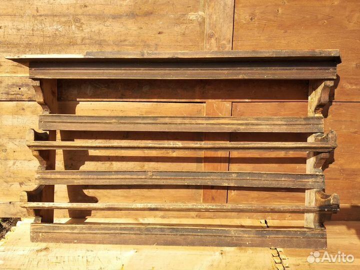 Посудник старинный