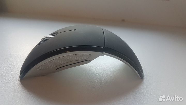 Мышка беспроводная новая изогнутая