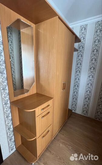 Шкаф в прихожую