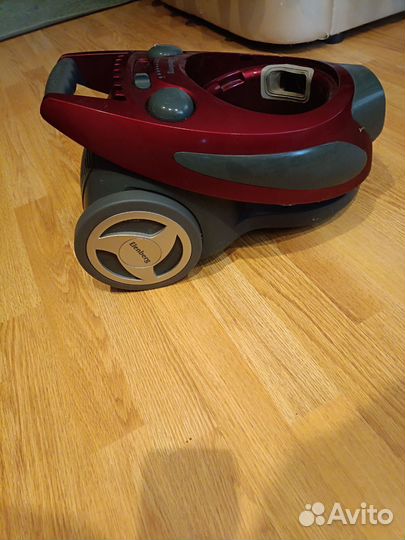 Пылесос elenberg