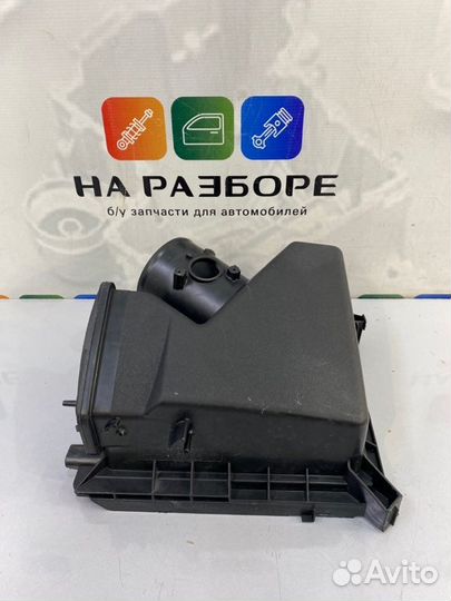 Корпус воздушного фильтра Toyota Camry XV55 2GR-FE