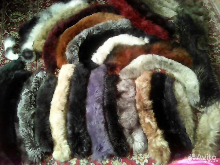 Воротники, опушки из натурального меха-много