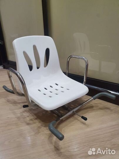 Стул для купания пожилых