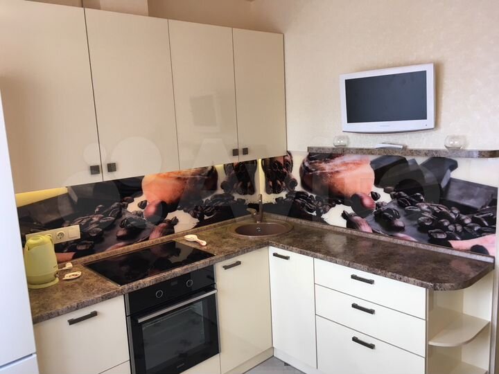 2-к. квартира, 60 м², 9/16 эт.