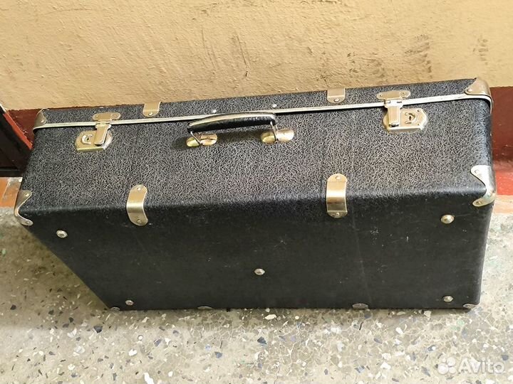 Топовый чемодан СССР (Лабутеновый пкр), большой
