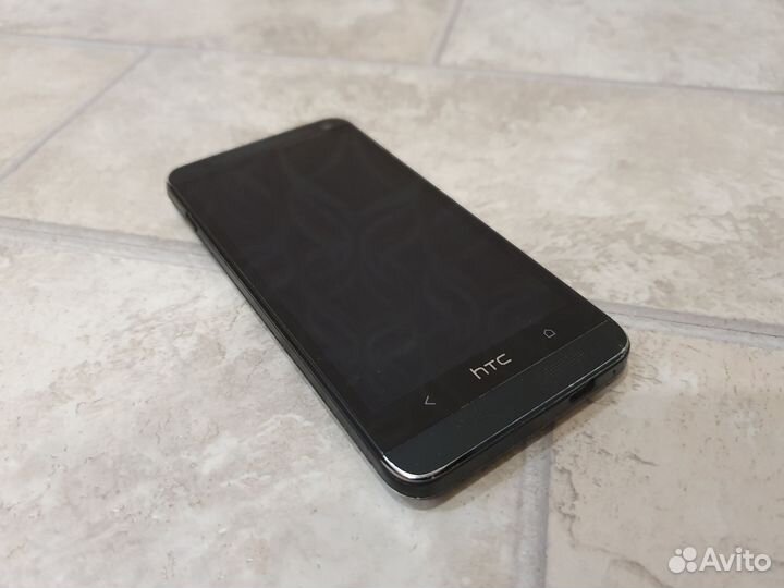 HTC One Dual Sim, 2/32 ГБ