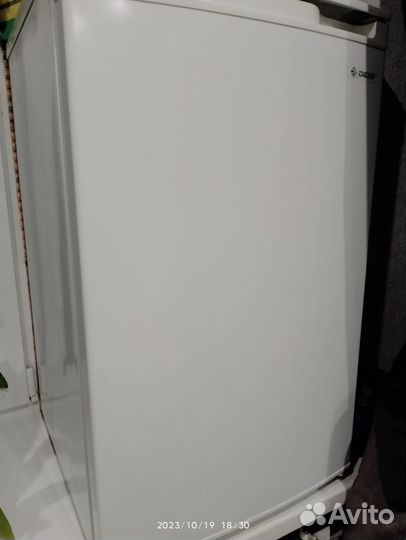 Морозильный шкаф, 68л