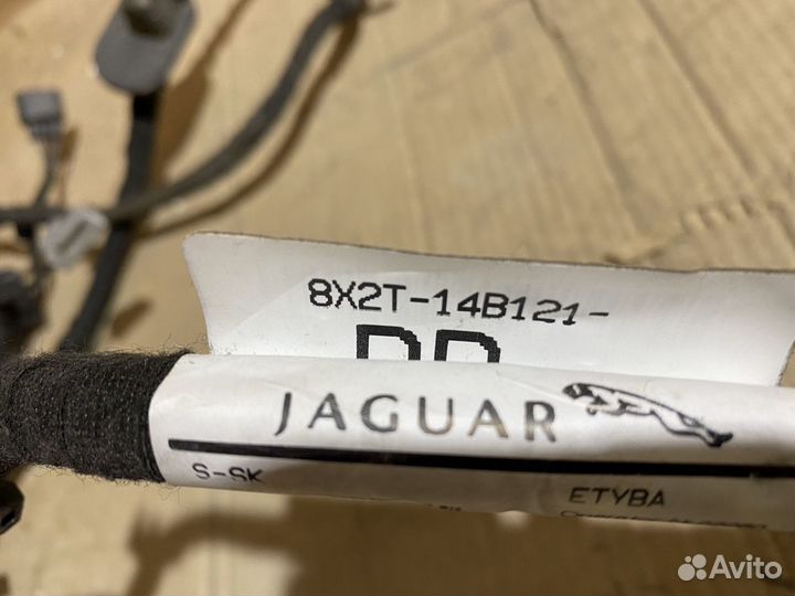 Накладка проводка уплотнитель двери Jaguar XF