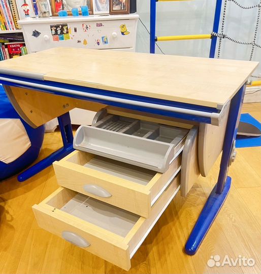 Растущая парта с тумбой