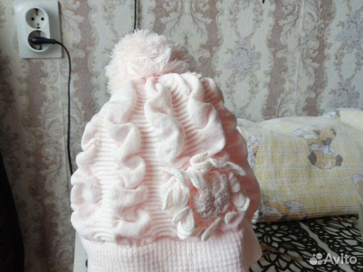 Шапка для девочки новая