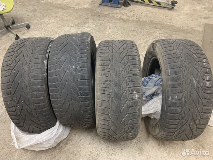 Nokian Tyres Hakkapeliitta R2 SUV 275/55 R19