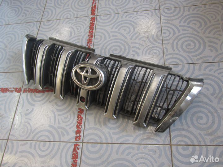 Решетка бампера Toyota Land Cruiser Prado 150 Рест