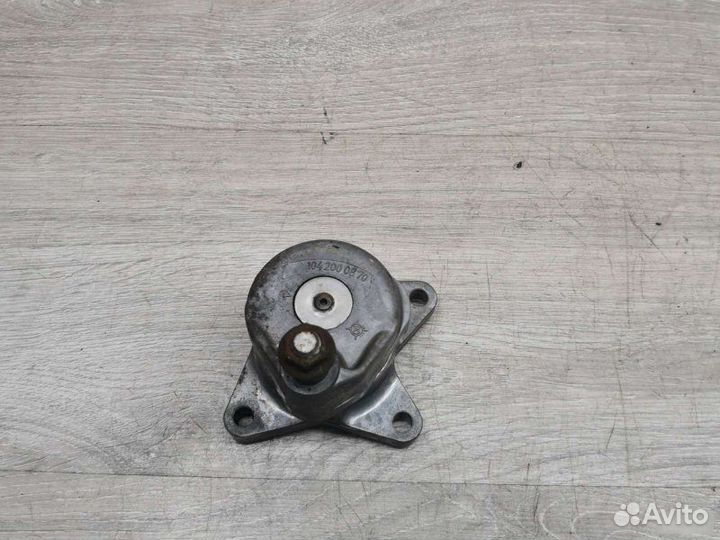 Натяжитель ремня Mercedes M104