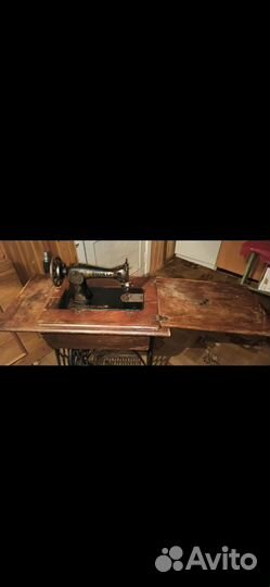 Швейная машина Singer