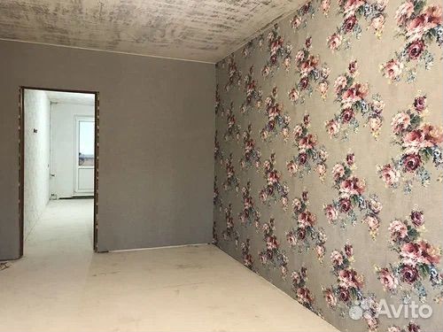 Поклеить обои