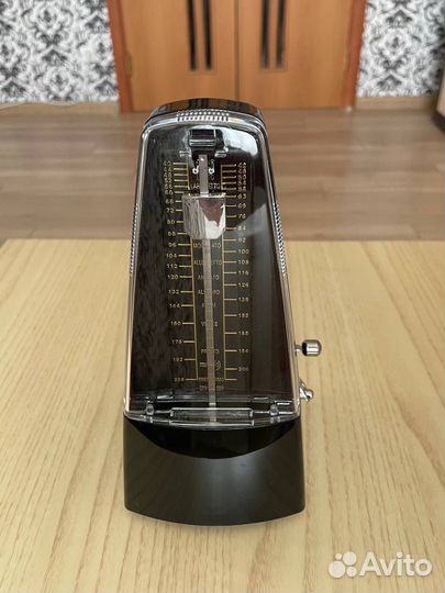 Метроном механический