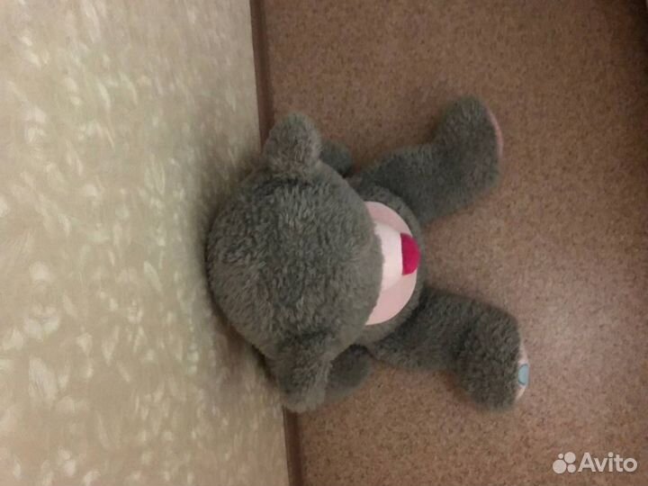 Большой плюшевый мишка