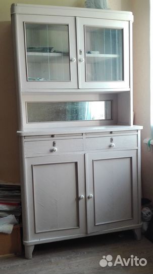Старинный буфет