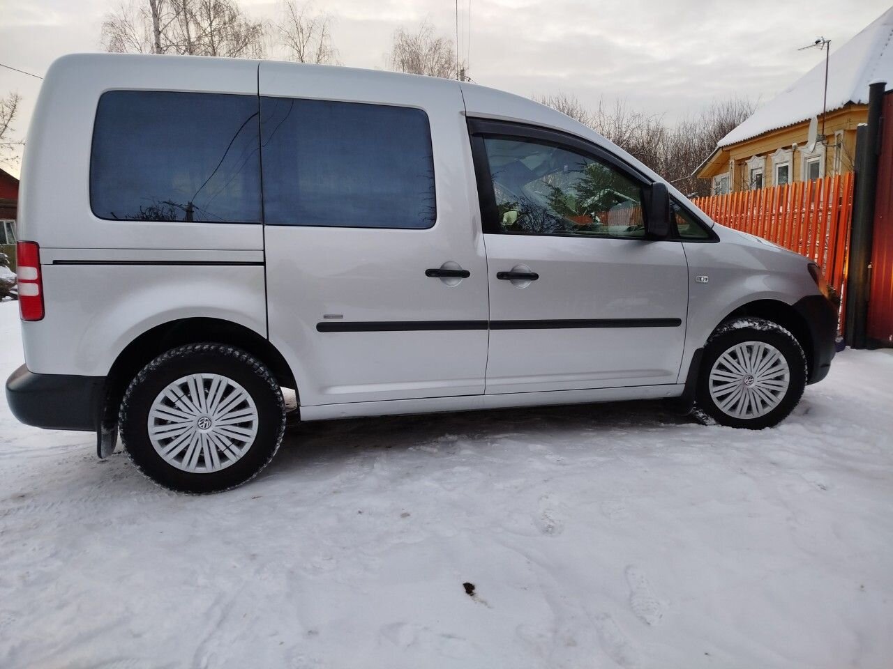Volkswagen Caddy: фото владельца