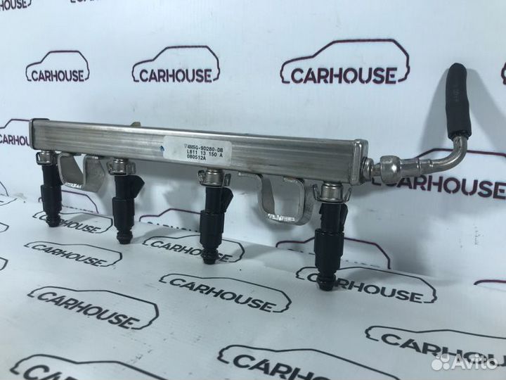 Рампа с форсунками Ford Focus 2 1.8 qqdb 2009