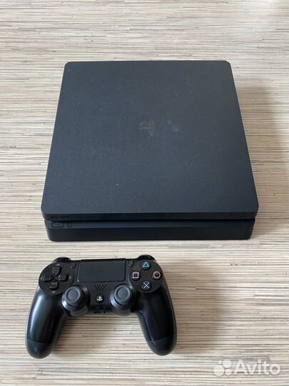 Playstation 4 slim + 13 игр