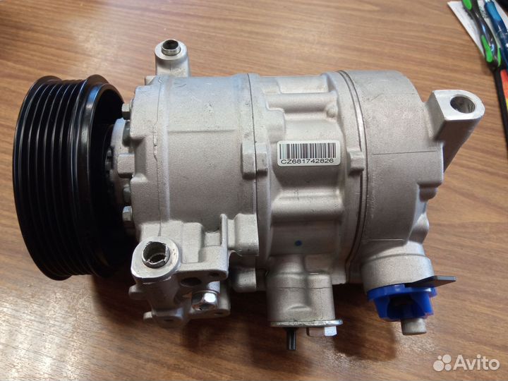 Компрессор автокондиционера Skoda Rapid 1,4л