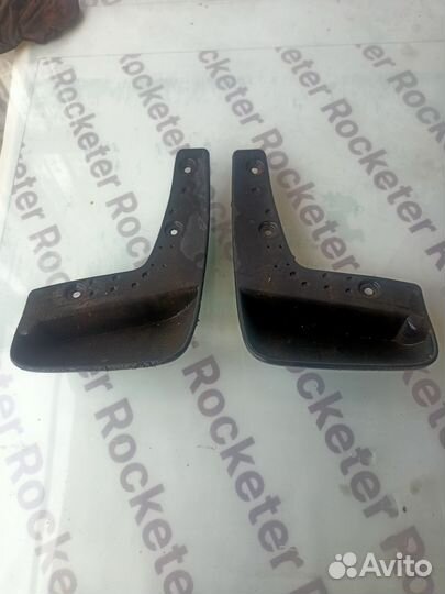 Брызговик задний левый правый Mitsubishi Lancer 9