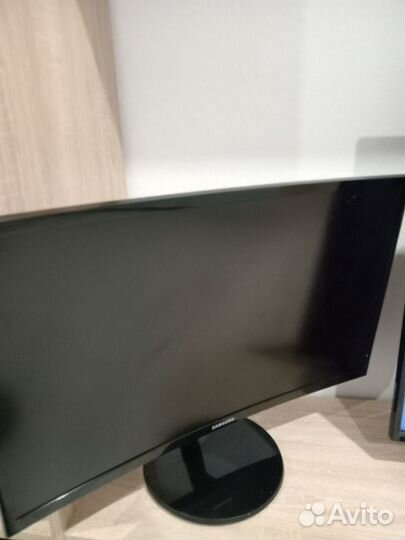 Игровой компьютер с монитором