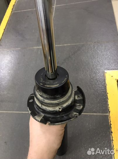 Стойка, амортизатор передний BMW F30 оригинал бу