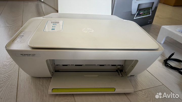 Цветной струйный принтер/сканер hp deskjet 2130