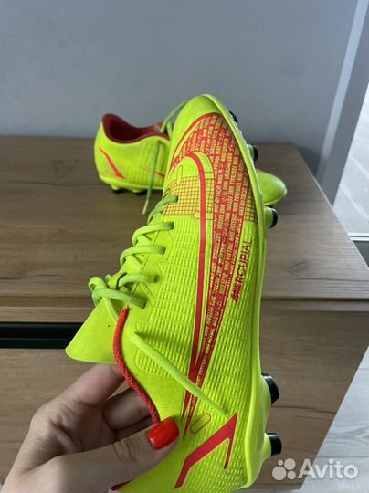 Футбольные бутсы nike 42 размер