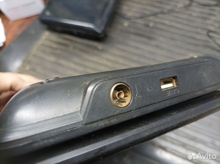 Портативный видеопроигрыватель