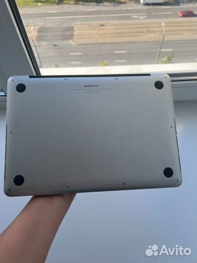 Apple MacBook Pro (retina, 13-inch, early 2015)