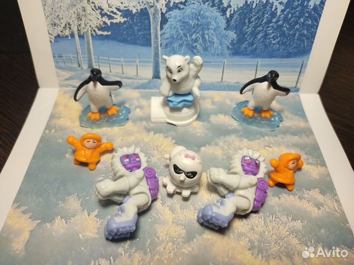 Мелкие игрушки из киндера пакетом