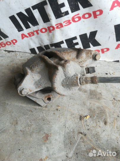 Суппорт передний правый Ford Mondeo 3